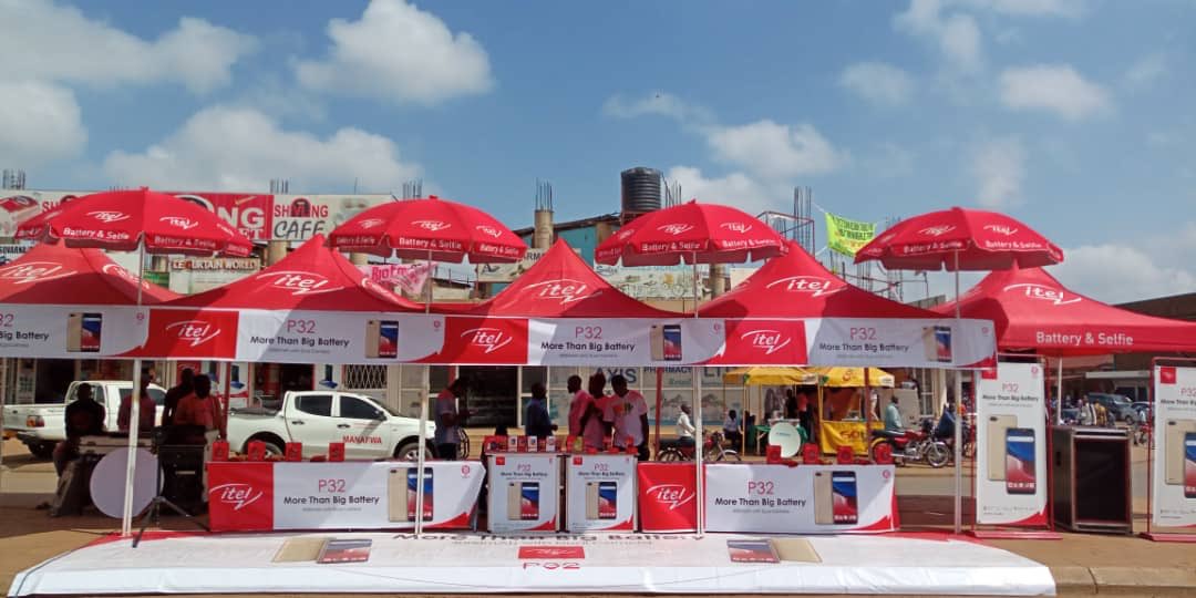 It’s going down in Mbale as the #ItelP32 roadshow is taking place rn.
