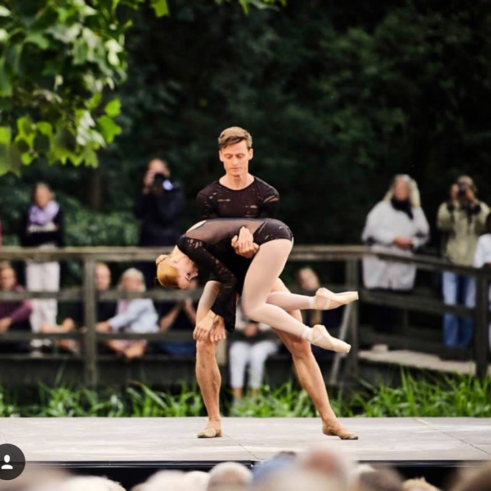 @ianasalenko 
@verdensballetten 
With @marian_walter 
#gala #openair #ballerina #beautiful #grace #art
❤️🌹❤️