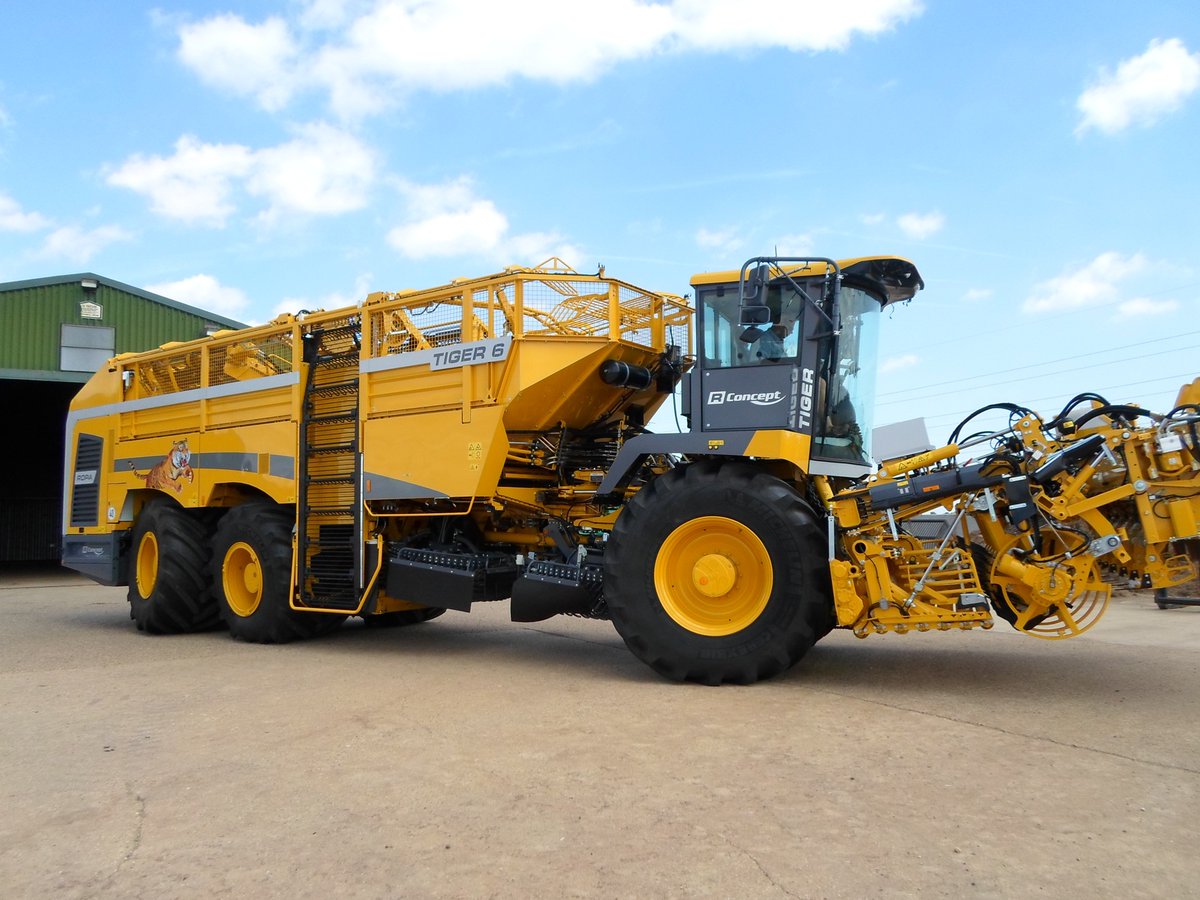 CWrightandSons's tweet image. Delivery day ready for #Beet18 Thanks @simonpeacock73! #52days and counting! 🍬🍫🍭🍩🇬🇧 @NickMorris55 @kenward_paul @NFUSugar