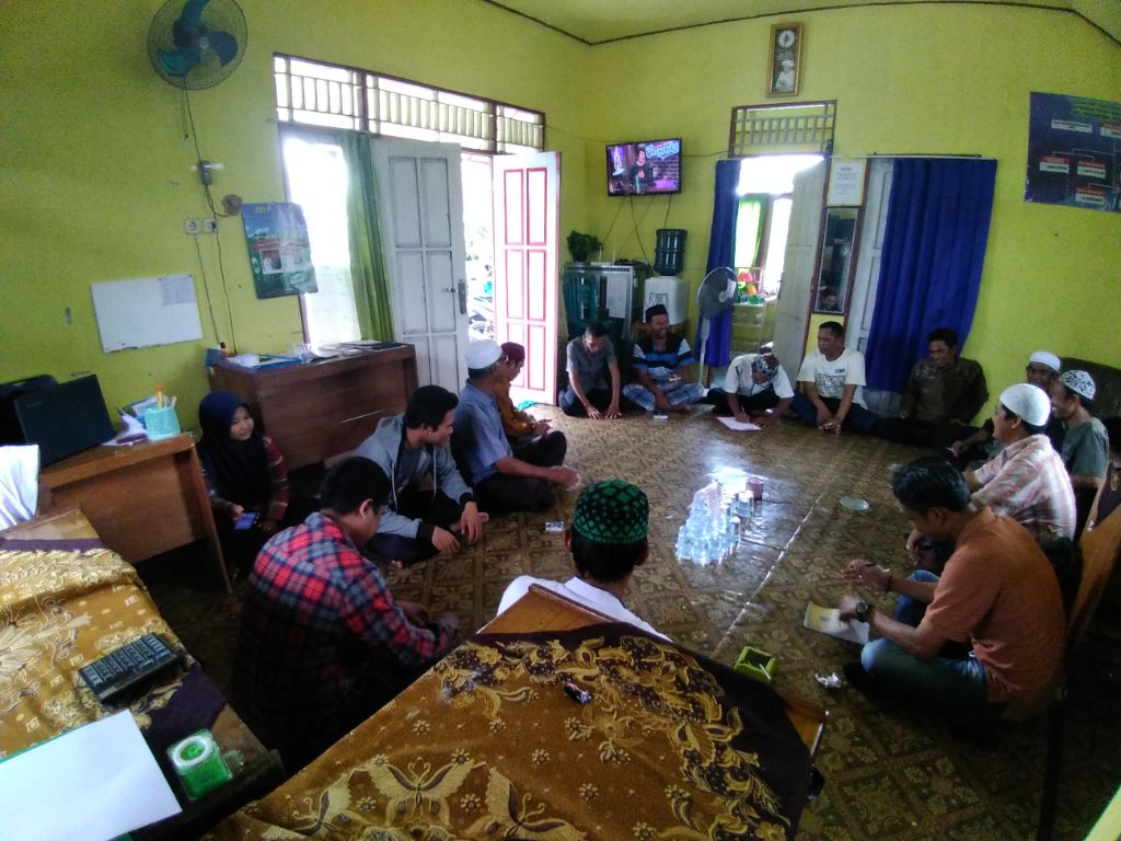 masijo1922's tweet photo. Musdes dan pembentukan tim RKP sekaligus sosialisasi BUMDes 
#PKTDanaDesa
#TPPIKalsel
#KabBanjar
#ProvKalsel
@Jokowi
@EkoSandjojo
@anwsanusi
@taufikmadjid71
@fachrilabalado
@TPPIndonesia
@kpw3_kalsel https://t.co/KNNYOwQ1bJ