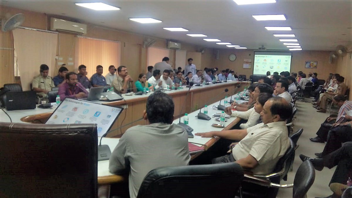 GeM_India's tweet photo. GeM training session conducted for #BuyersonGeM at District Magistrate Surajpur, Uttar Pradesh on 2nd August '18.
Book your #GeM training at training.gem@gem.gov.in now!
#GeMified #HereToHelp
@PMOIndia @narendramodi @DoC_GoI @CimGOI @sureshpprabhu @CMOfficeUP @Uppolice https://t.co/MAt1iEtVRF