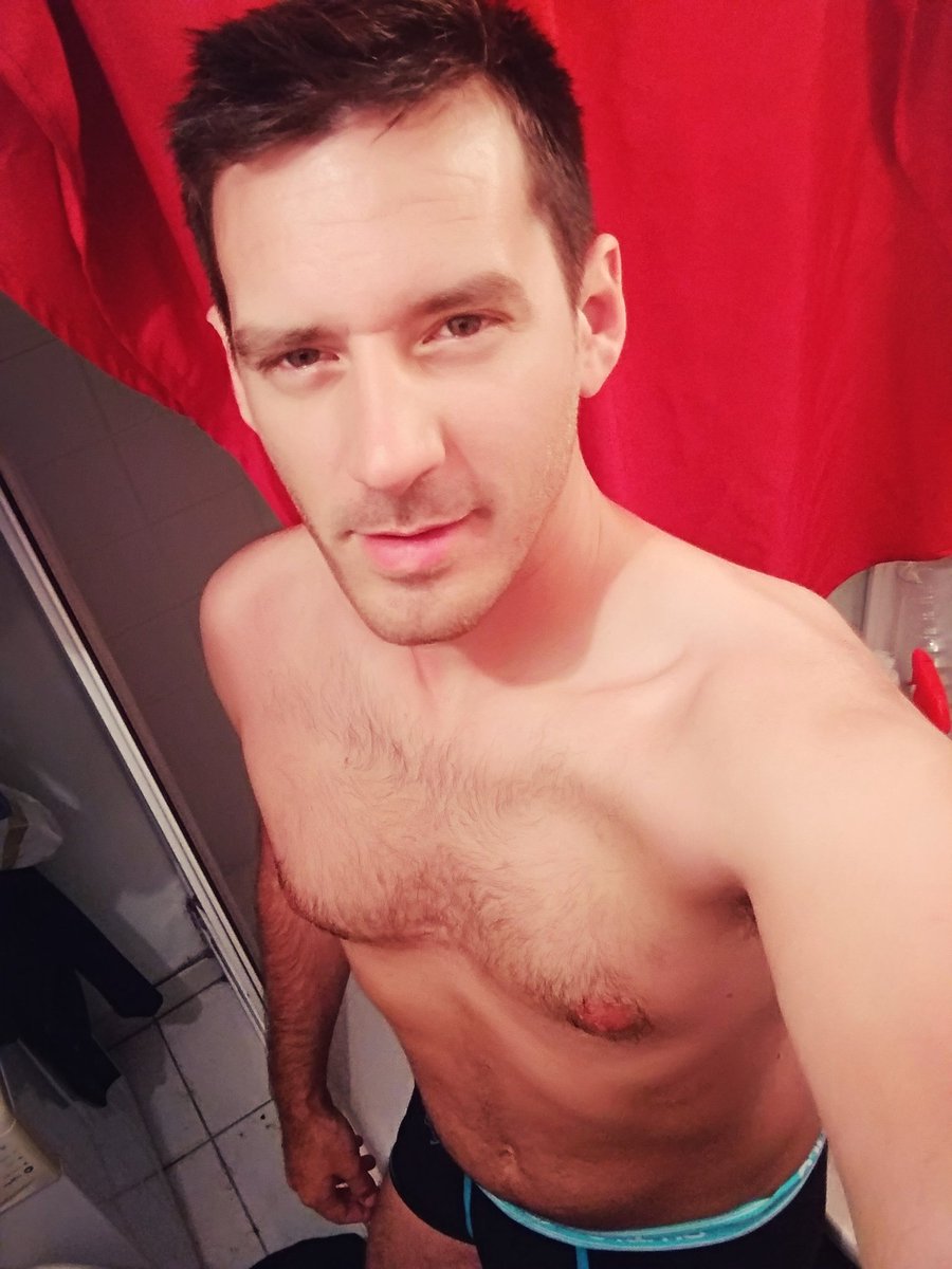 JeanFabien_TV's tweet photo. Je défie @IbraTV_ ou un de ses potes au #YFC
🔜 RT en masse pour qu'il le voit.
Aucun entrainement pour moi je fais tout au mental. 💪 @Valek_Noraj @JeanOncheMuscle https://t.co/ITGJFPbIdE