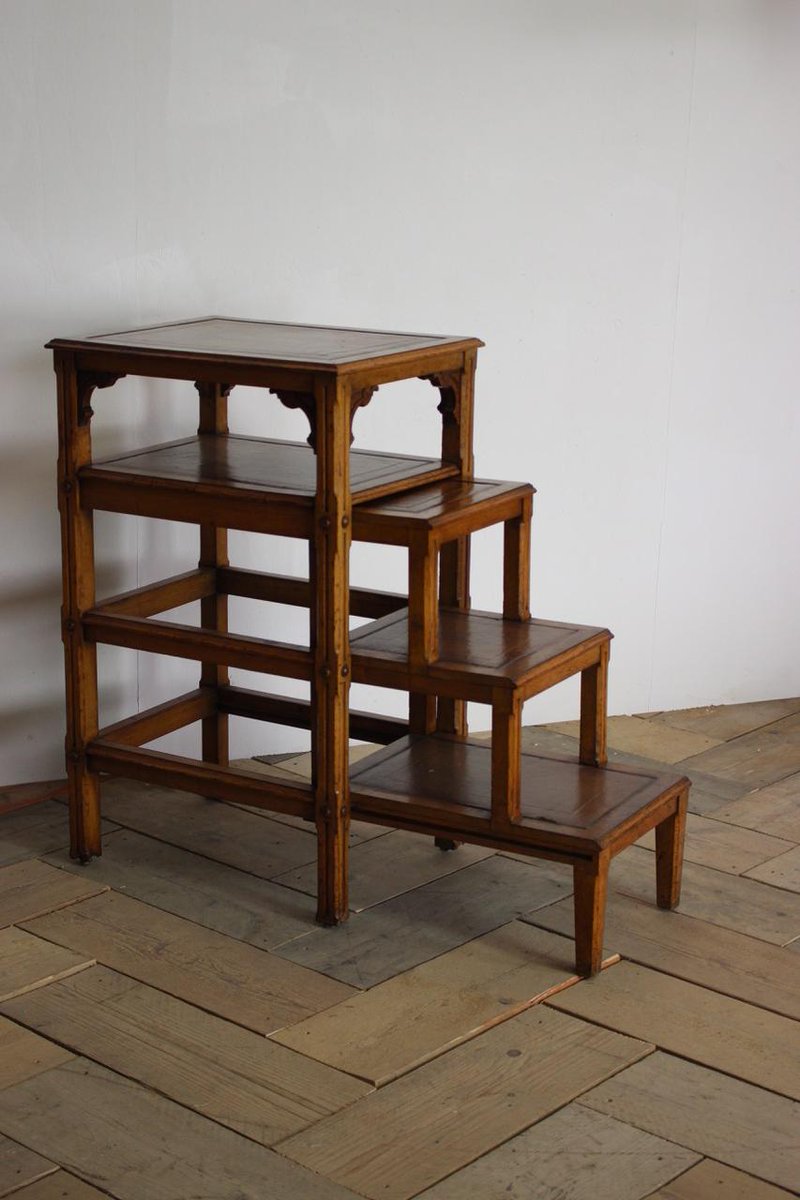 BrownriggUK's tweet image. Wonderful set of 19th Century English Country House Library Steps. Read More: bit.ly/2vxMWrj
#LibrarySteps #frenchantique #decorative #librarytable #writingtable