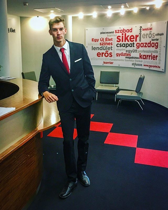 kolbaszosjuturo's tweet image. My job #fundamenta #egyujelet #job #szemelyibankar ift.tt/2vzcHrv