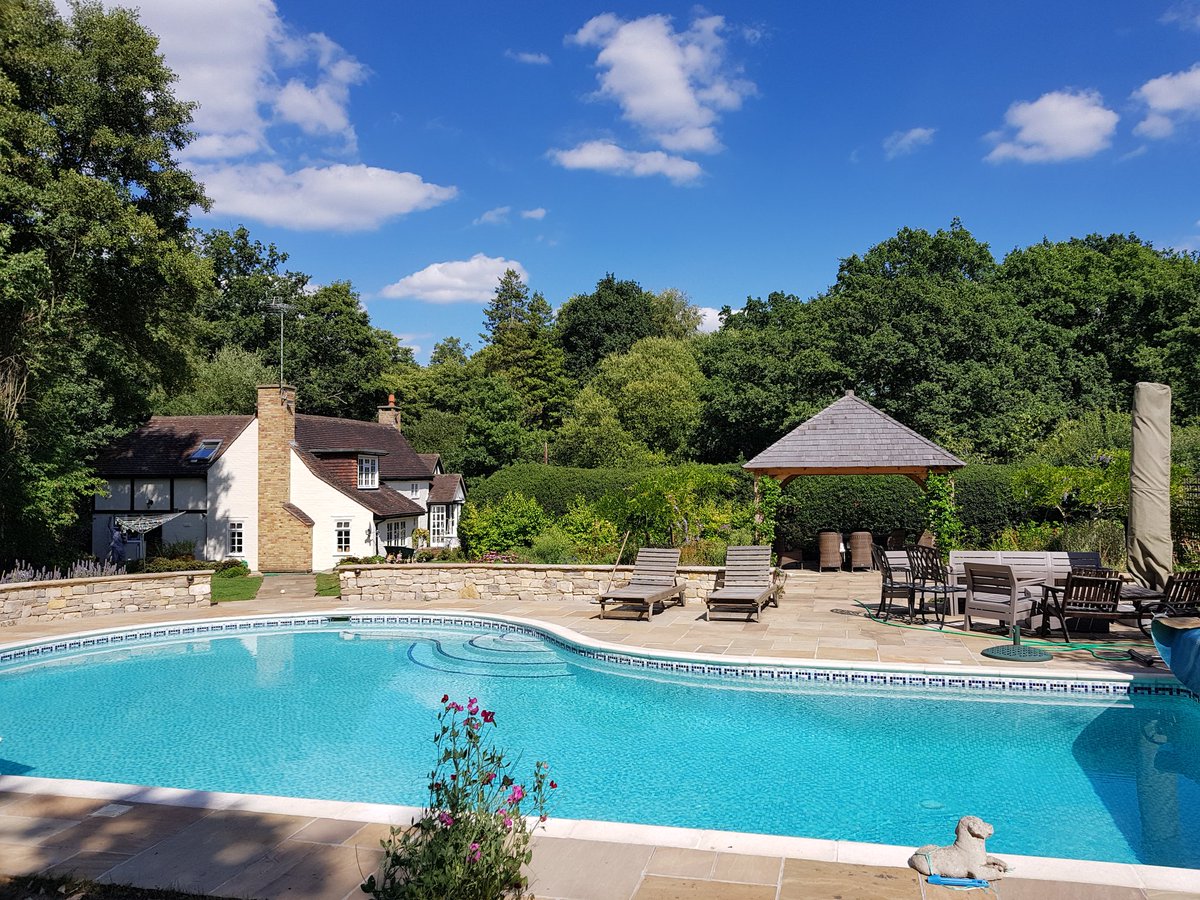 DecoratorAndy's tweet image. What do you do when the customer says have a dip in the pool, carry on glossing? #masterDecorators andrewpullen.co.uk