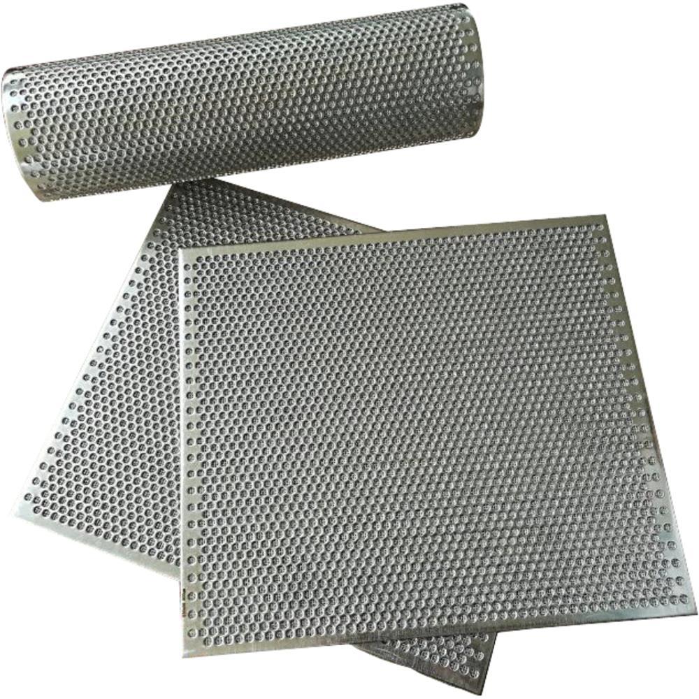 IanLee90014693's tweet image. This is sintered together with one layer perforated plate and several layers of wire mesh to form a strong yet tractable plate. #sinteredMeshLaminate #perforatedMesh #stainlessSteelFilterScreen #metalScreen #cleanableFilterScreen