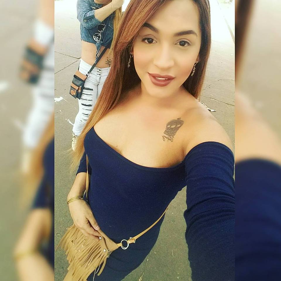 bronzedoll18's tweet photo. #follow #imnew #chaturbateeu  #cammodel #camgirl #shemalecum  #shemaleongirl  #ladyboy #Caracas  #Sexo #Sexy  #followme https://t.co/eEVni8jpAp