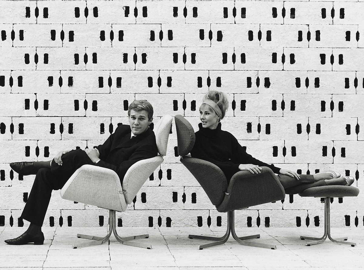 Momentum_Ltd's tweet image. Let these furniture Design Classics from @Artifort @ArtifortUK take you back to the vibrant and colorful 60's!🛋 #designclassics #60s 
Take a look at our new blog post on them here 👉tinyurl.com/yatwm9fu