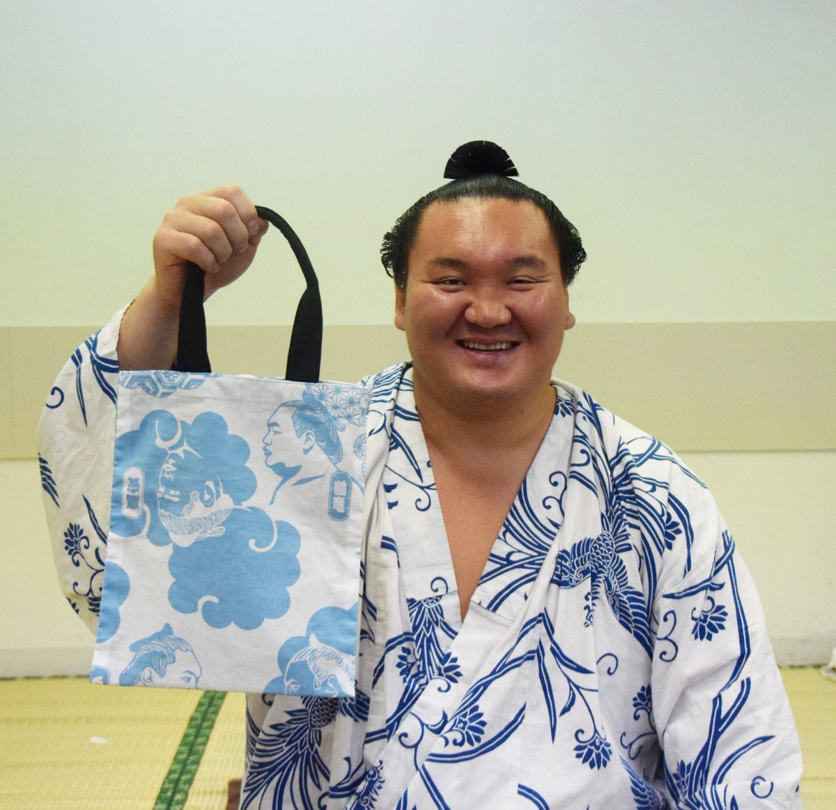 しつけ付　超美品　相撲　反物　まとめ売り　着物　4反セット　綿　浴衣　九重部屋 大相撲九月場所、明日より前売り開始！＞ 横綱・大関の浴衣生地とお