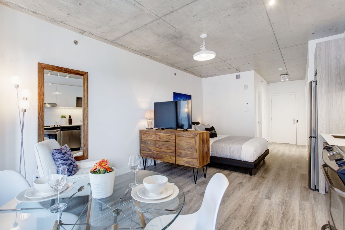 Le Shaughn studio apartments are as lavish and #comfortable as they are #practical and #convenient for urban living #mystudiomontreal
buff.ly/2mSA3Ek