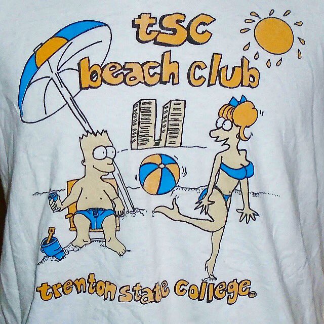 bootlegbart's tweet photo. #bootlegbart Courtesy of @vintagerhino247 #trentonstatecollege #trentonstate #thesimpsons #bartsimpson #bootleg #90stshirt #beachbart #tscbeachclub https://t.co/6a4t5krQHB