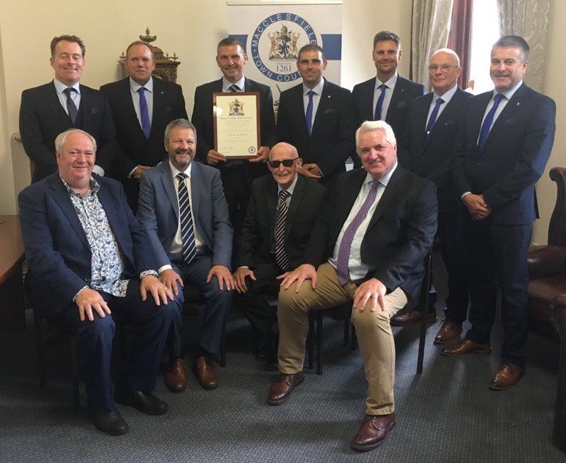bbMacclesfield's tweet photo. Great to see John Askey receiving his award of Honorary Freeman of #Macclesfield Proud moment for John and his family and friends @nickbianchi888 @garethwhite20 All looking very dapper courtesy of @JohnDouglasMens https://t.co/NFtaGRIvHd