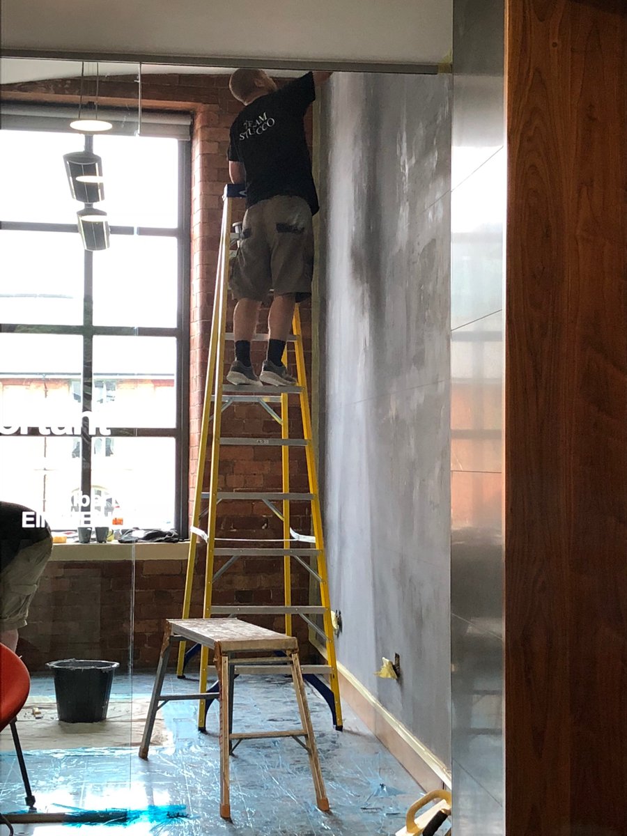 What a #fabulousFriday - <a href="/PhDNutritionUK/">PhD Nutrition</a> treated us all to their goodies and #RialtoWallDesigns  have been working on our feature wall in the new hangout lounge! 
Have a wonderful weekend