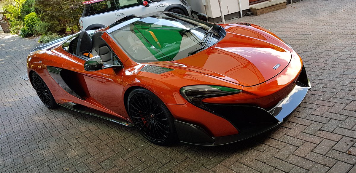 PlatDetailSW's tweet image. McLaren 675LT MSO stunner! Paintwork on this is incredible. I need my euromillions ticket to come in so I can buy one!! 😍😍