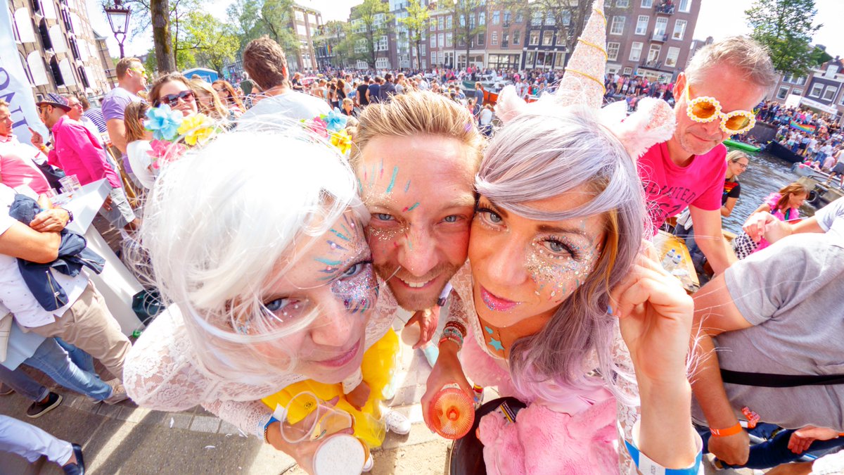 Ready for the Canal Parade <a href="/prideamsterdam/">Amsterdam Gay Pride</a> tomorrow? Our Flickfeeder photographers will capture all the boats, vibes, and glitters!

Follow our feed at bit.ly/canalparade18

#smileandwave #prideamsterdam