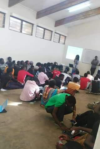 Malawi24 On Twitter Luanar Students Sitting On Floor Https T