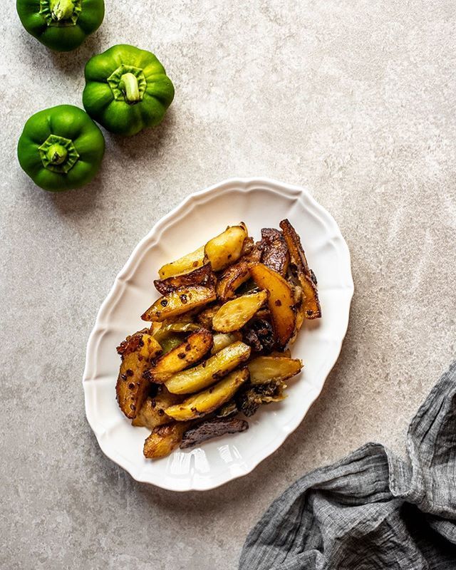 Tery_PeP's tweet photo. E oggi così. Ovvero è facile rendermi felice. 😜
*
*
*
#peperoniepatate #peperoni #patate #cucinacalabrese #calabrianfood #calabriafood #ig_calabria #igworldclub_food #ig_crotone #top_food_of_instagram #ifpgallery #calabria #veggiefood #vegetarianfood… https://t.co/SFMP9qQnej https://t.co/hwKdoK2nY3