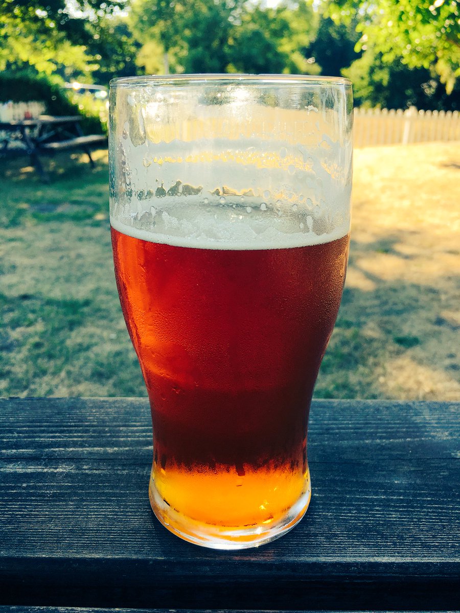 howardrlloyd's tweet photo. A farewell pint of Dorset’s finest.... #ringwoodbrewery #craftale #realeale #amber #beergarden #summerpint #pintofale #englishale #howardrlloyd https://t.co/r4jWPJtE8z
