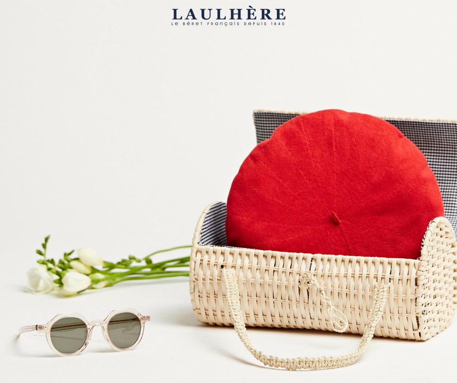 Laulhère fait une pause estivale : la boutique parisienne sera fermée du 6 au 25 août inclus 🔵⚪🔴
Nos bérets sont toujours disponibles en ligne !
⏩ laulhere-store.com #MadeinFrance #france