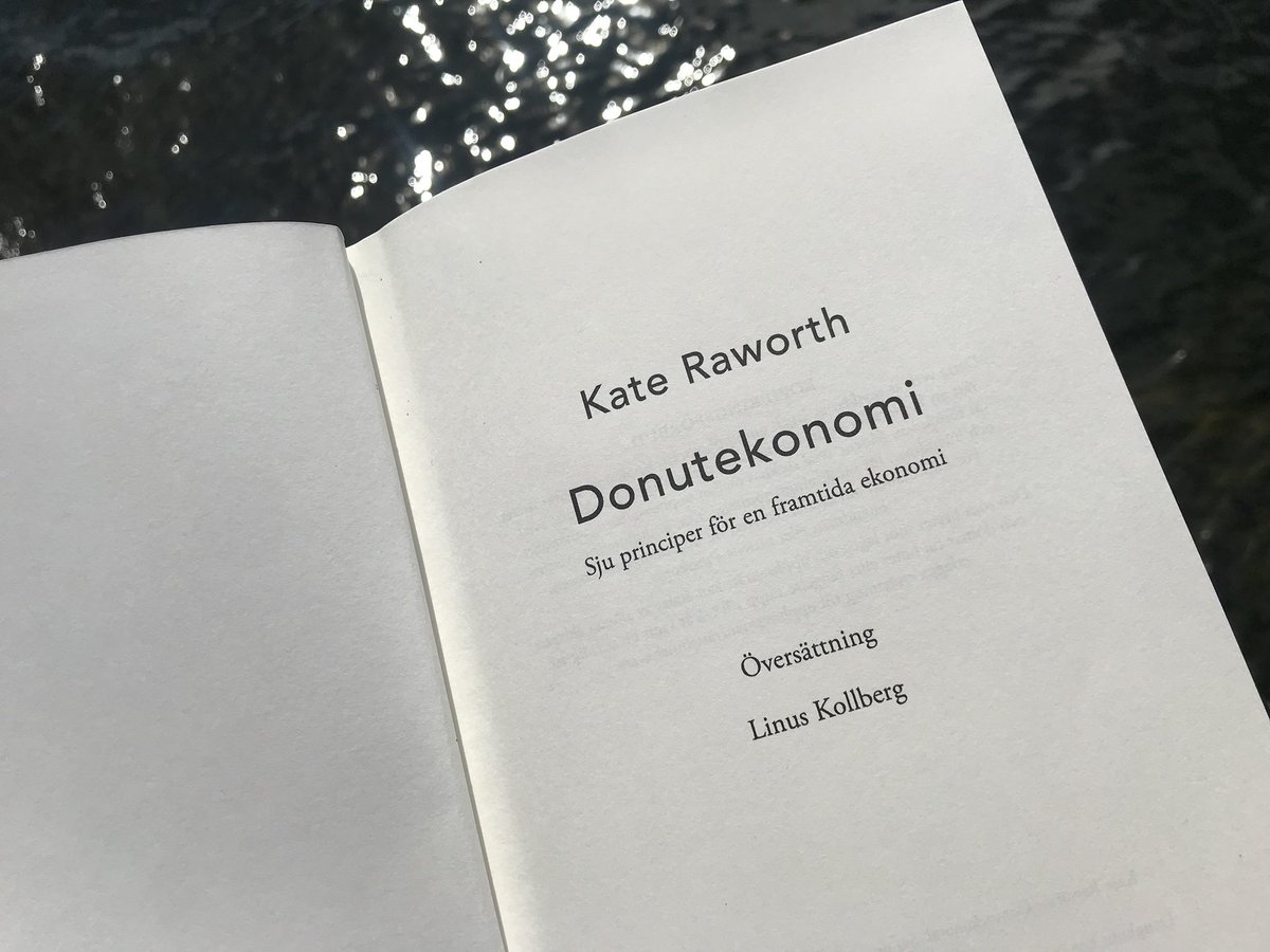 LiselottBergman's tweet photo. Riktigt Viktig läsning! En hållbar ekonomisk modell som utmanar den helt ohållbara tillväxtekonomi vi idag ser som allenarådande, Yeaay! 
https://t.co/soEamUD09k https://t.co/mIAKasi47I