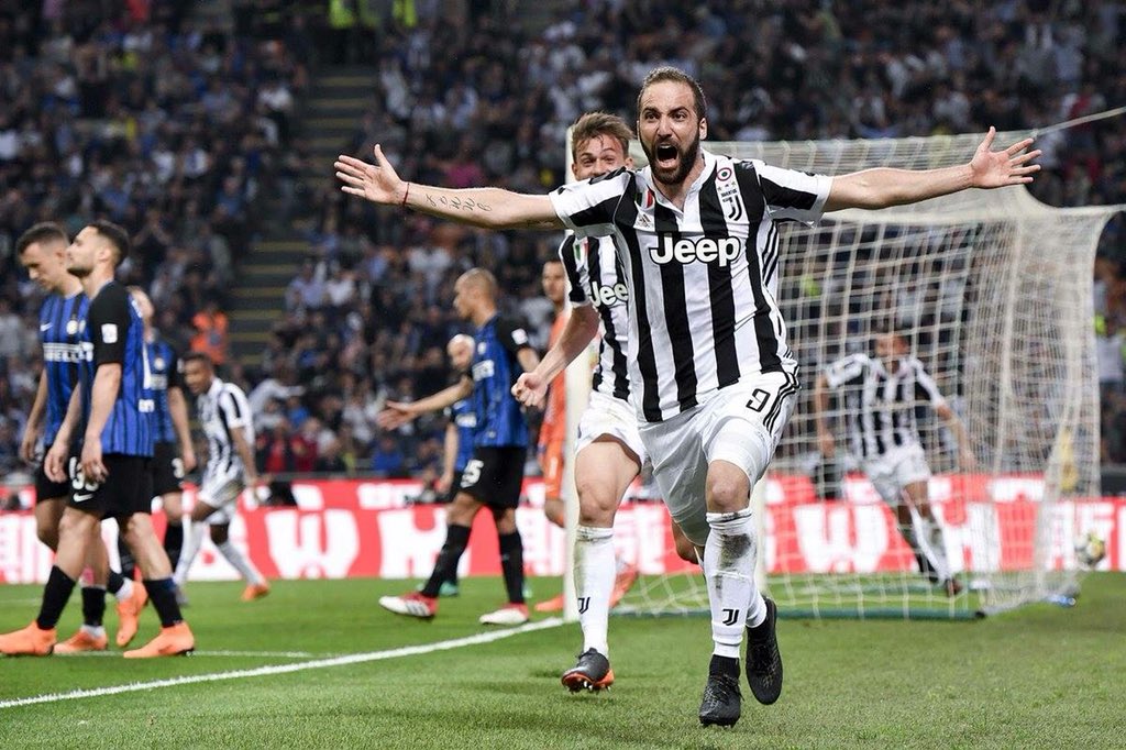 PintuDeeb's tweet photo. Grazie mille @G_Higuain for every thing, for supporting, Determining, and for every goal you have scored special the one against #InterMerda.
Good luck to you and your new journey, but not against #Juve
#Pipta #GH9 #FinoAllaFine #ForzaJuve #Respect https://t.co/dgkODE9F5I