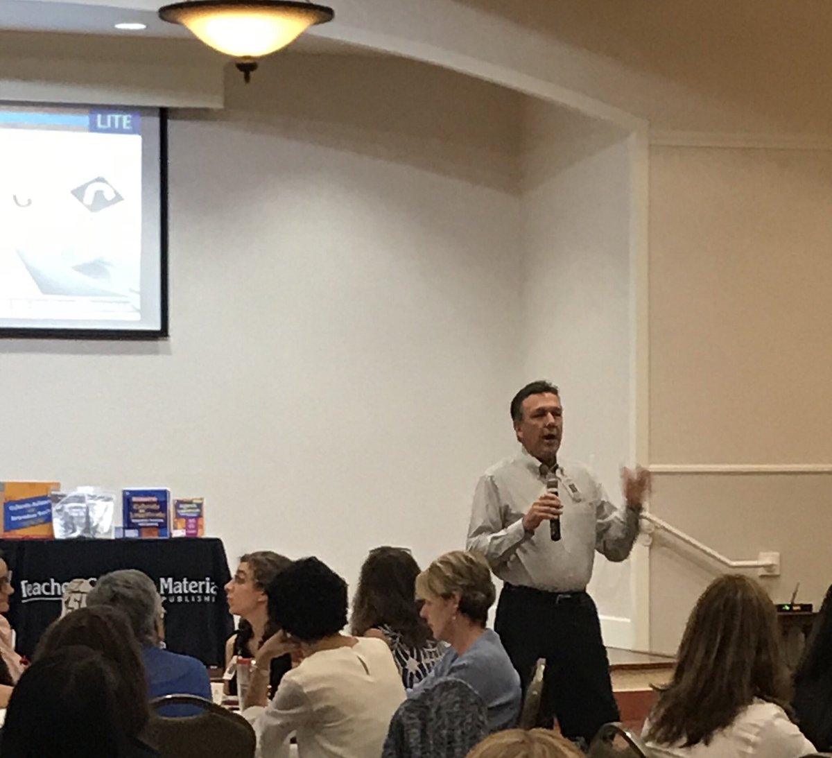 SBalitonTCM's tweet image. SCPS Superintendent Walt Griffin @SCPSInfo @walt_griffin @esolscps just joined Dr. Sharroky Hollie’s @validateaffirm conversation! Dr. Griffin shared his vision of removing the Energy Vampires from our lives.  Stay positive! @tcmpub #mytcm #positivity