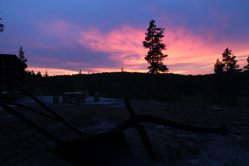 KivaaTekemista's tweet photo. UUSI UPEA KUUKAUDEN KOHTEEMME! 😍😍😍
Tutustuimme Varsinais-Suomen #Sauvo'on ja sen #Karuna'an, #Tentsile- #elämys- #majoitus & maakunnan kuulut #RantolanPuoti'n #burgeri't! Testasimme! https://t.co/mG9ugNXKEt @VarsinaisELY @VarsinaisSuomi #grelsböle #matkailu #lähiruoka #finland https://t.co/Eb7LfhVy3W
