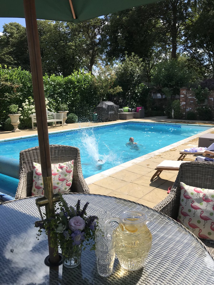 theFamilySK's tweet photo. Having a #splashing time! #swimmingpool #summerfun #water #mygirls #summerholidays #summerfun #noclockwatching #happytimes #waterbabies #poolfun #lazypooldays #starjump #keepingcool #luckygirls #soonbecocktailhour 🍹🤪 https://t.co/H8abfpu4Xa