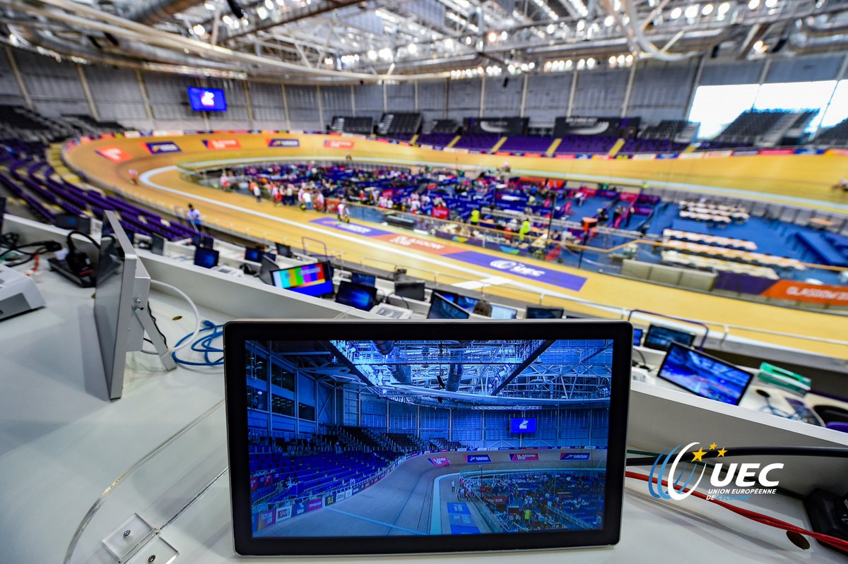 📺 #EuroTrack18 - Today the first 6 titles will be awarded: Scratch Men &amp; Women, Team Pursuit Men &amp; Women, Team Sprint Men &amp; Women. 
Don't miss the live streaming 👉 goo.gl/91bbMA 
#EC2018