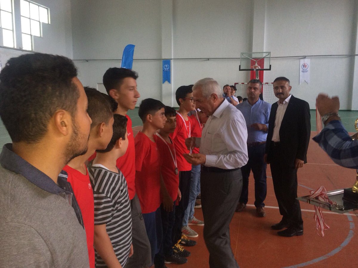 dedeyildirim's tweet photo. Keskin Gençlik Hizmetleri ve Spor İlçe Müdürlüğü tarafından düzenlenen Camiye giden çocuklar arasında futbol turnuvası düzenlendi. https://t.co/jC7spAaqS4