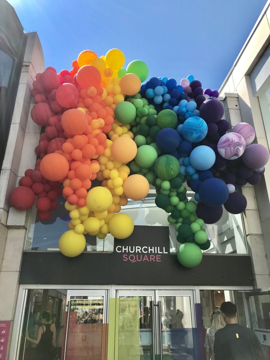 Love_Brighton's tweet photo. We love seeing the city get dressed up for @PrideBrighton #brightonpride https://t.co/fkkUDSiXpz