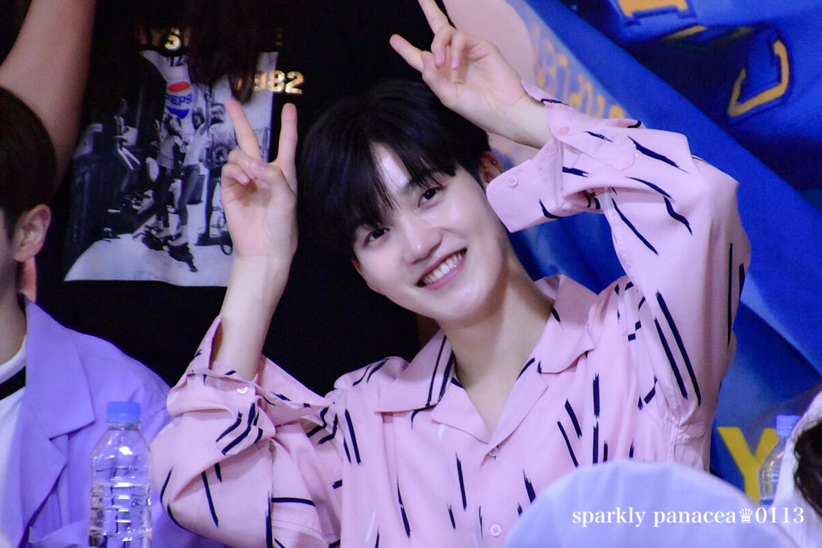 panacea_0113's tweet photo. 온앤오프 사랑해❤️
#축데뷔1주년 #온앤오프 #ONOFF #ONF #ONF_DAY #제이어스 #J_US
@WM_ONOFF https://t.co/dlzPEzSdfM