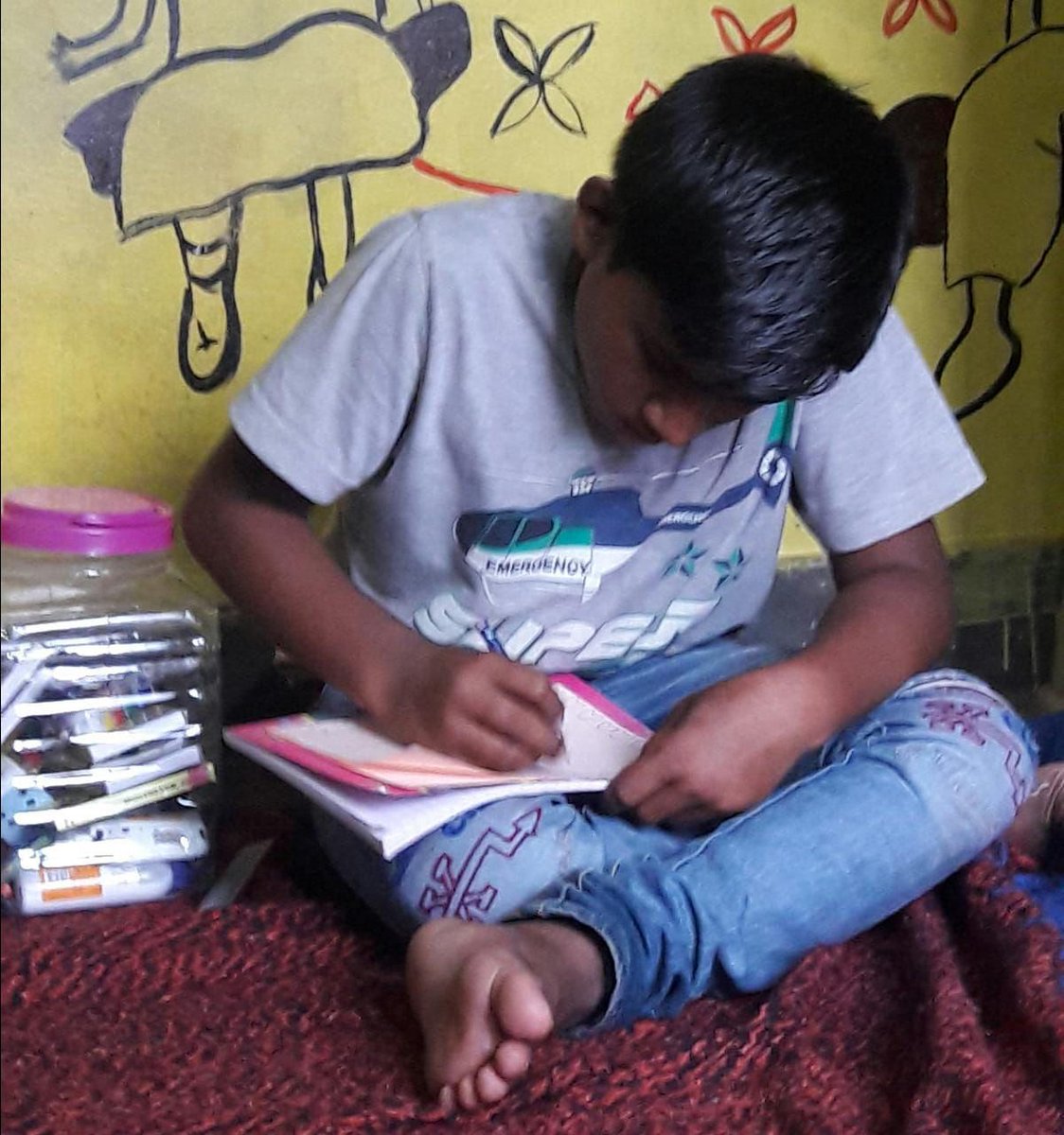 SarthakNGO's tweet photo. You can beat them with odd situations but you cant beat their will to grow and fly. ❤️

#SarthakKids #SarthakNGO #Education #Dreams #EducationForAll #Childhood #Determination #FightingTheOdds #Children #Lucknow https://t.co/12sNXRg2IS