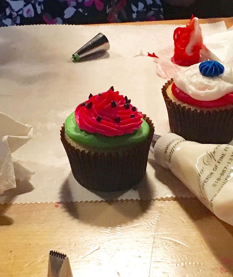 Sweetsanddrinks's tweet image. Happy #NationalWatermelonDay. This is a personal favorite of iurs