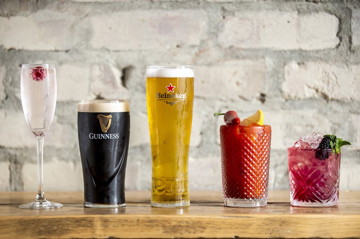 And so it begins... 🎭🍻 #edfringe #cheers