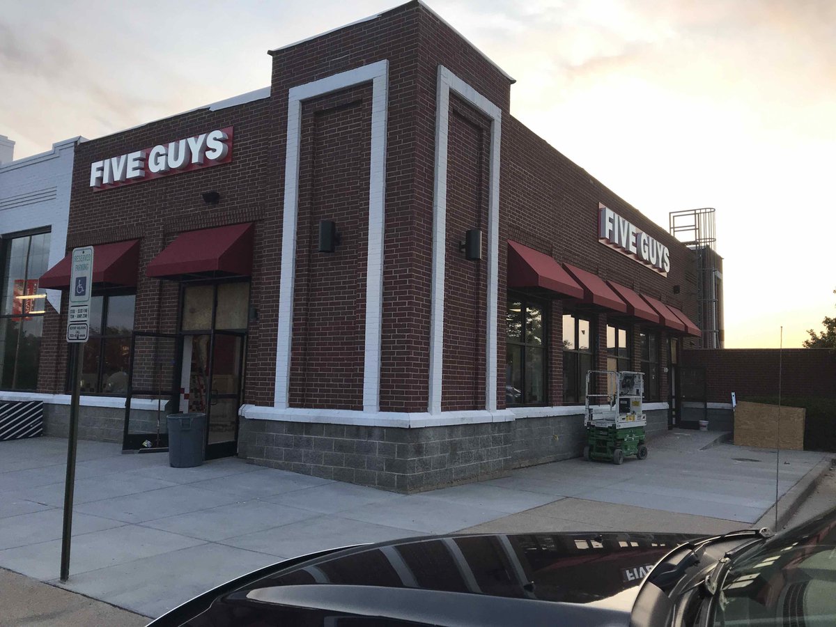 BUILD_with_TEEL's tweet image. Getting ready for final inspections for @FiveGuys at #PotomacYards!
#excited #finalsteps