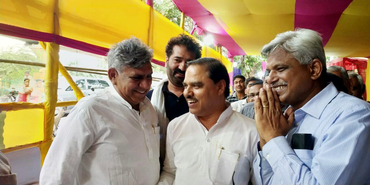 AAPDelhi tweet picture