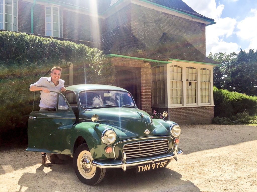 Lord Nuffield was the founder of Morris Motors, and lived at @NTNuffieldPlace. So today we’ve brought @morris_oxford’s Morris Minor to @NTNuffieldPlace - because Nuffield really disliked the Morris Minor.