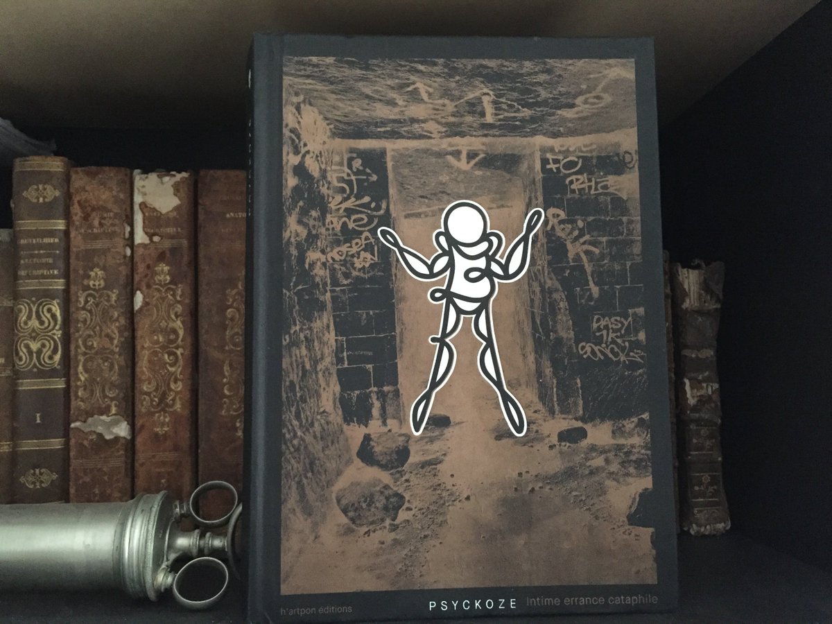 pipoulou_kgb's tweet photo. #VendrediLecture #kta #catacombes #histoiredeparis #urbex #lecturedete #cataphile #cataphilie #exploration Histoire contemporaine des catacombes de Paris agrémenté de très belles œuvres souterraines, bravo aussi à Zul @agnesbofficiel @KirchAthanasius @LeSepulchretum @CorpsCalleux https://t.co/5Mzu05ngql