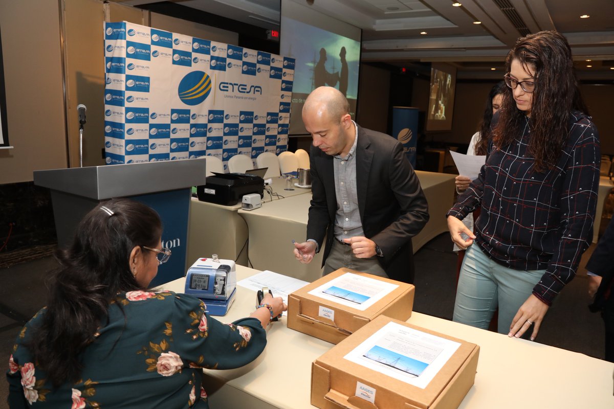 Etesatransmite's tweet photo. Seis empresas y consorcios entregaron propuestas de precalificación para el proyecto Cuarta Línea de Transmisión Eléctrica. #UnimosPanamaconenergia #Panama #enerrgia #CuartaLinea #4LT https://t.co/MODwEy1gpG