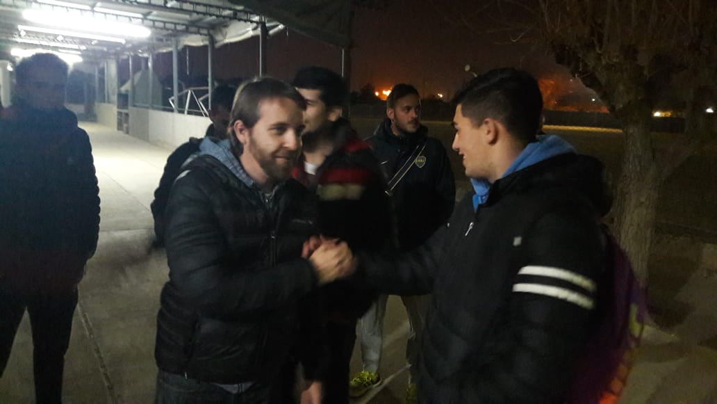 promaipu's tweet image. #Coquimbito apoyando el deporte! Hicimos entrega junto a @dragoni_sergio de material deportivo que necesitaba el #ClubPeñaflor de #Maipu Muchas gracias @stellahuczak @nachobada por su valiosa ayuda #CambiemosMaipu @ProMzaOK