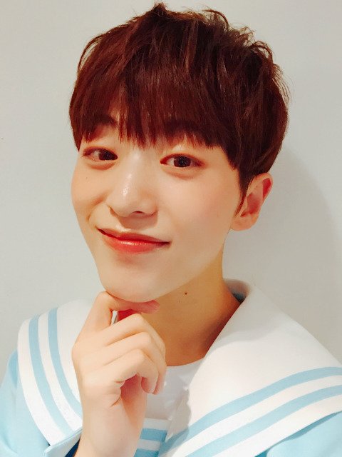 ONF7TH's tweet photo. [Fancafe #ONF] 180803
[#ลาอุน] ครบรอบ 1 ปี❤️❤️😭😭

ฟิวส์ทุกคน~ วันนี้ครบรอบ 1 ปีมีความหมายกับเรามากครับ~ทุกคนต่างก็มีวันที่อยากจะจดจำ ㅎㅎ ผมอยากจะจดจำได้อย่างแน่นอนว่าเป็นวันที่ 3 สิงหาคมครับ.. (ต่อ)

#축데뷔1주년 #온앤오프 #1YearWithONF #LAUN https://t.co/UddffkoP4B