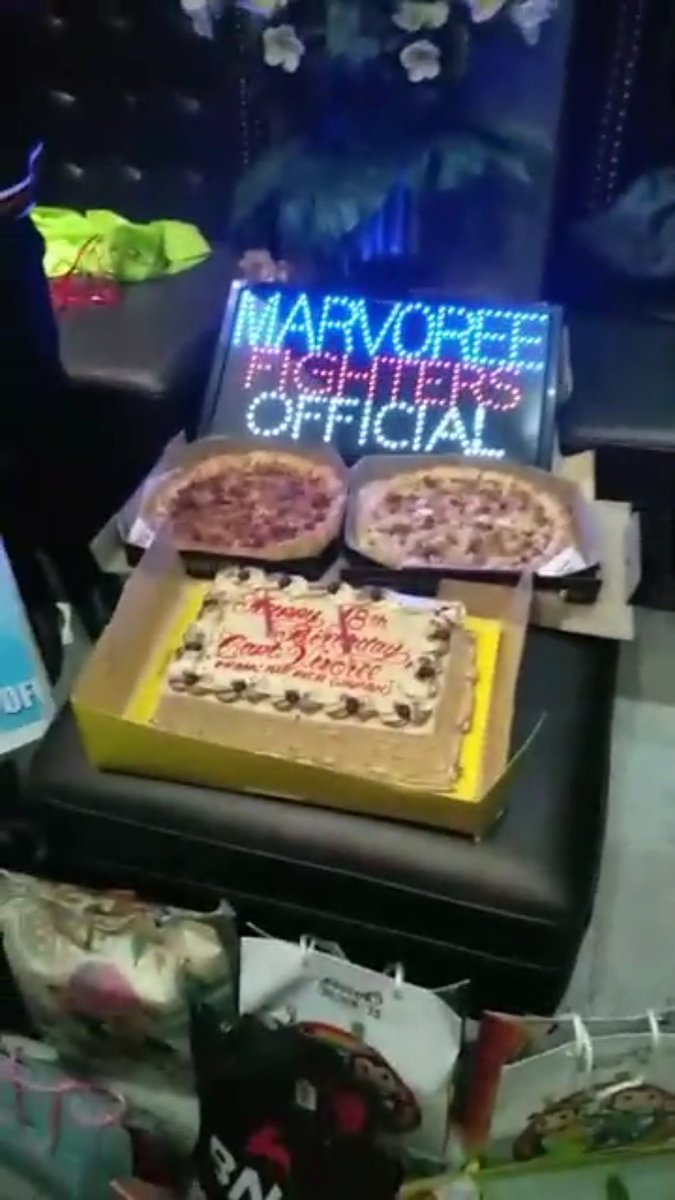 justnsai's tweet photo. kapapanood ko lang sa fb...
iba ang mga sailors lavarnnnn talaga...
naging asul din puso ko noon e kaya happy ako nkita ko to..
Happy Happy lang dapat...
Happy birthday @vivoree https://t.co/nBbV85vvuT