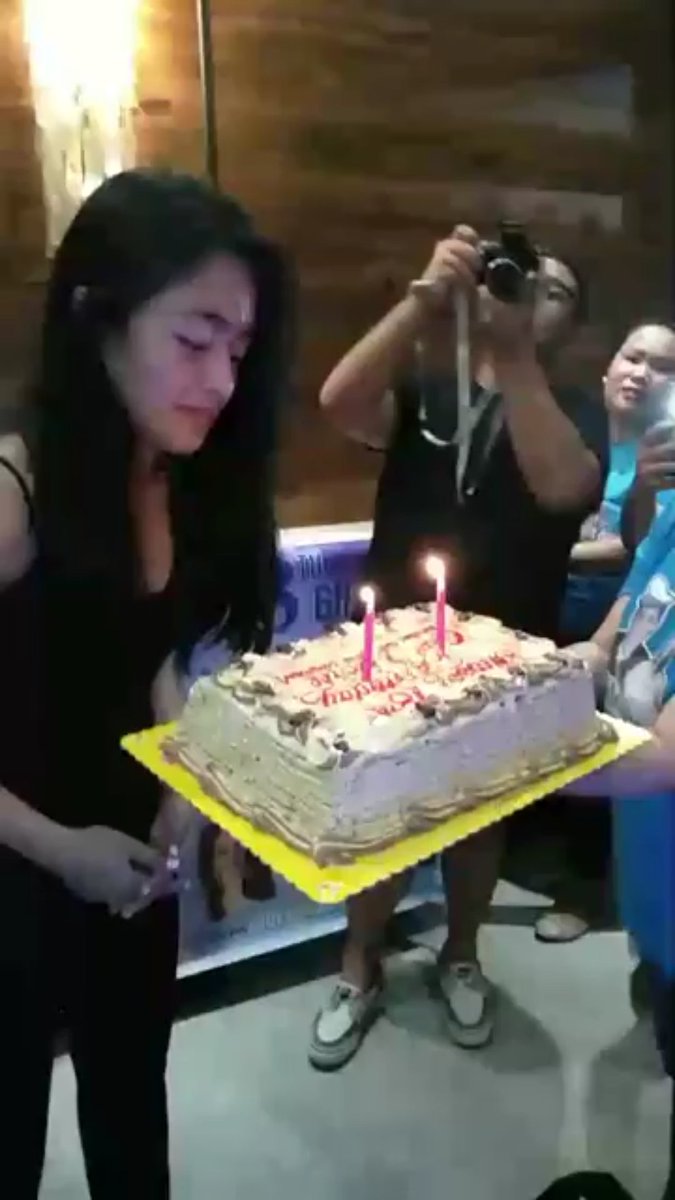 justnsai's tweet photo. kapapanood ko lang sa fb...
iba ang mga sailors lavarnnnn talaga...
naging asul din puso ko noon e kaya happy ako nkita ko to..
Happy Happy lang dapat...
Happy birthday @vivoree https://t.co/nBbV85vvuT