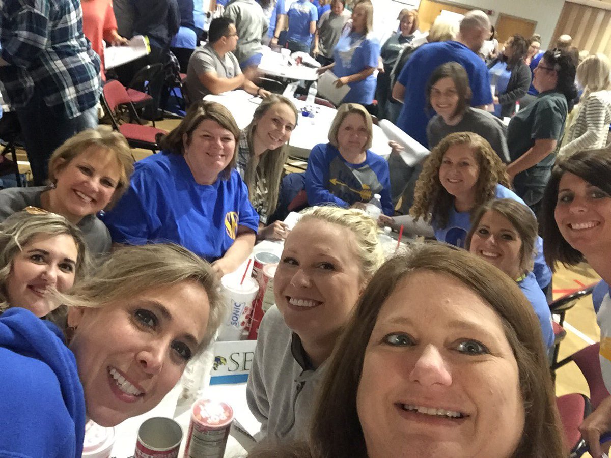 Angelhollinger's tweet photo. SES Team Kindergarten #PLC4AR #SEStribe Learning Targets❤️ https://t.co/lZPHLMxyyf