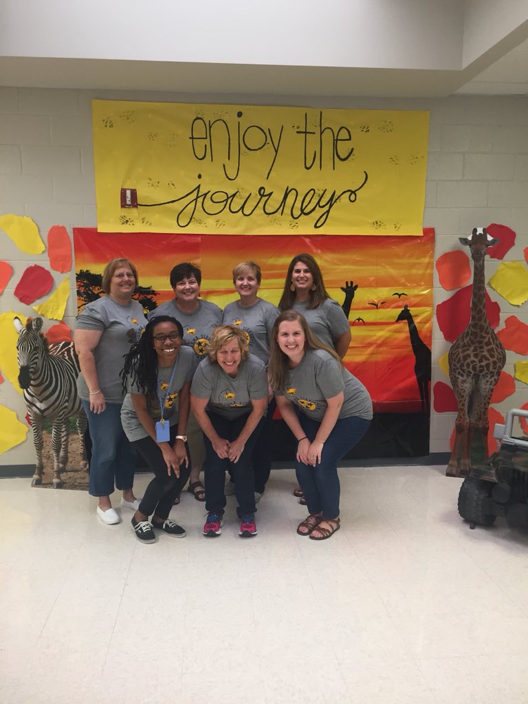 sandbergcoaches's tweet photo. #2ndgradeese is ready for an adventurous year!! https://t.co/qJVPn3cunf