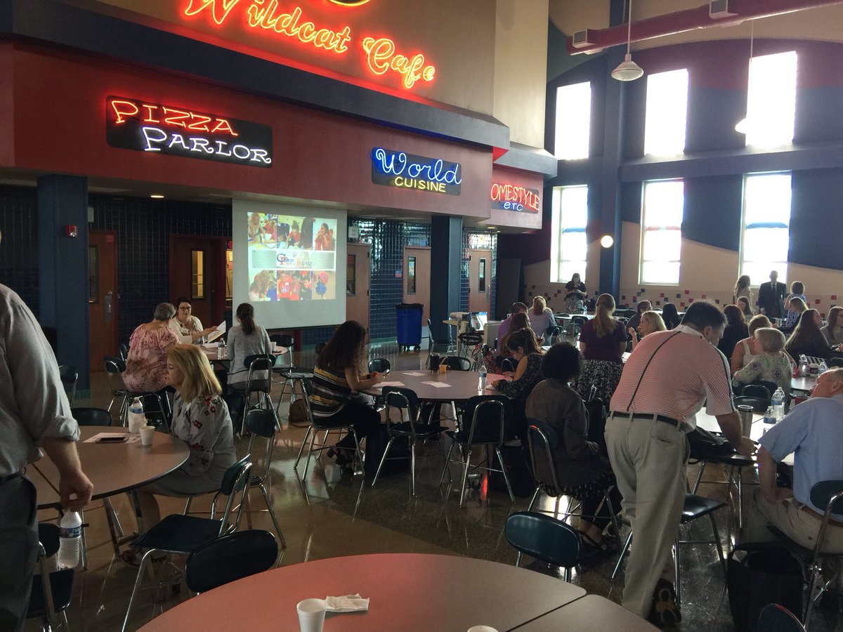 BranAChandler's tweet photo. The New Teacher Breakfast was a success and I can’t thank the Chamber of Commerce and local businesses for coming out to support our new staff! Gregory-Portland ISD is a great place to Be! Here’s wishing each of our teachers a successful school year. https://t.co/fT0tK5B4vX