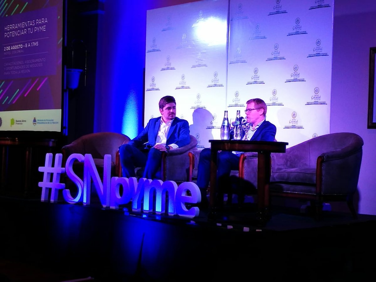 IAE_Austral's tweet photo. Resumen de una jornada #SNPyme: El Prof. @GMFraile participó como orador del panel #FinanzasCorporativas y conversamos con los empresarios del sector en nuestro stand @PyMES_IAE @FranBuchara. #IAEBS #IAEALUMNI #PymesIAE https://t.co/uOKgZLF0Dj