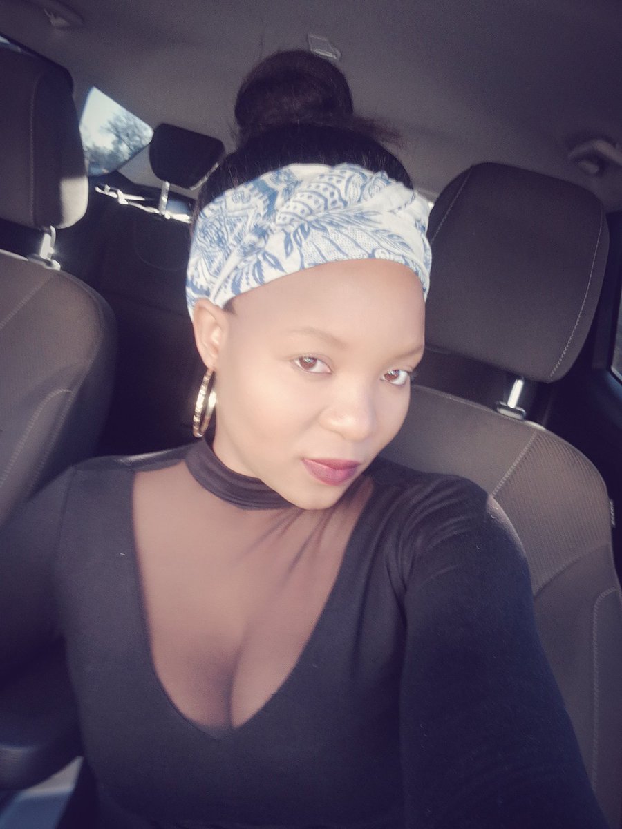 Charz♏ tweet media