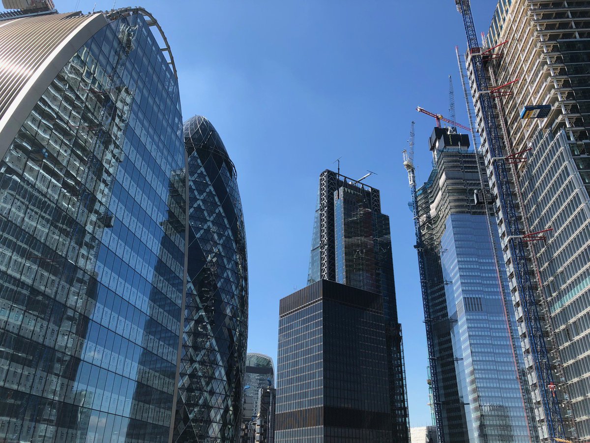 AmalgamatedLift's tweet photo. What a view!
#London #meetings #standoutinthecity #FridayFeelings #ASmoothTransition https://t.co/hBFCpCpfBs
